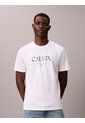 Camiseta Blanca Con Gráfico De Logo Calvin Klein de Calvin Klein