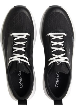 Tenis Negro Chunky Runner Calvin Klein