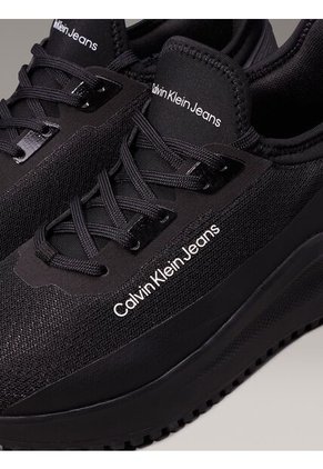 Tenis Negro Eva Runner Calvin Klein