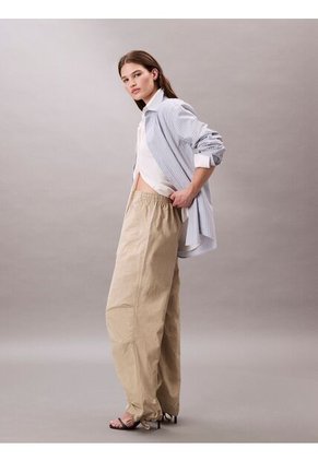 Pantalones Gris Parachute De Nailon Suave Calvin Klein