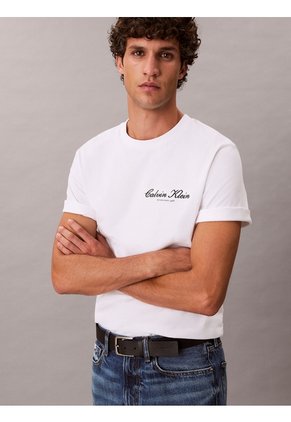 Camiseta Blanca Con Logo Gráfico Calvin Klein