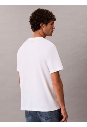 Camiseta Blanca Con Logo Gráfico Calvin Klein