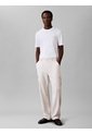 Camiseta Blanca Con Emblema En Relieve Calvin Klein de Calvin Klein