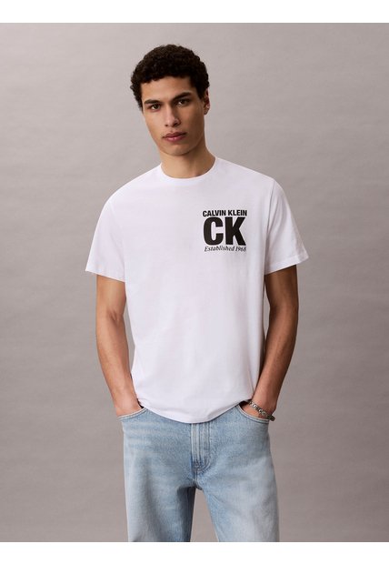 Camiseta Blanca Con Gráfico De Logo Calvin Klein