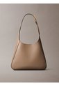 Bolso Beige Mediano Con Correa Ajustable Calvin Klein de Calvin Klein