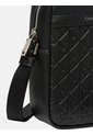 Bolso Negro Reporter Slim Con Grabado Integral De Monograma Calvin Klein de Calvin Klein
