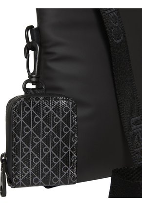 Bolso Negro Utilitario Plano Con Bolso Mini Extraíble Calvin Klein