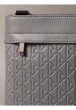 Bolso Gris Plano Con Estampado De Emblema Calvin Klein de Calvin Klein