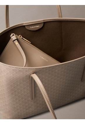 Bolso Beige Tote Pequeño Con Logo Monograma Con Bolsito Calvin Klein