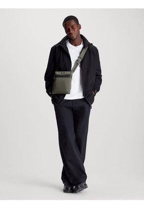 Bolso Verde Verde Verde Cruzado Essentials Plana Calvin Klein