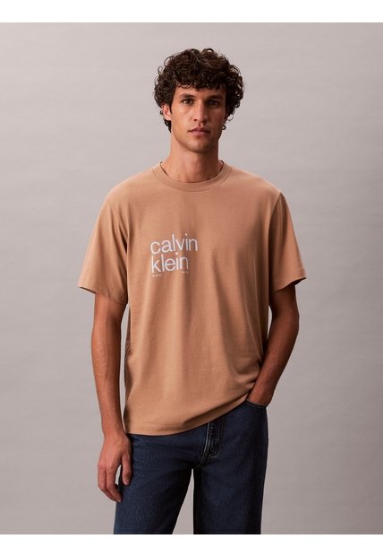 Camiseta Beige Con Logo Estampado En Alineado Derecho Calvin Klein