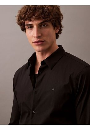 Camisa Negra Slim Fit Elástica De Manga Larga Calvin Klein