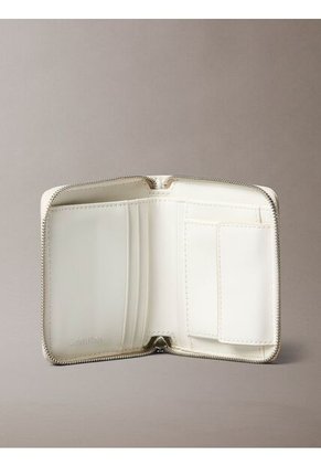 Billetera Blanca Cuadrada Con Cremallera Y Monograma Calvin Klein