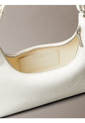 Bolso Blanco De Hombro Con Logo Monograma En Todo El Artículo Calvin Klein