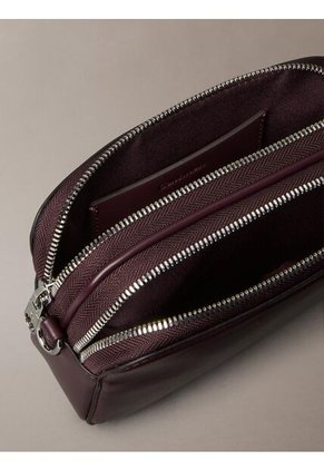 Bolso Marrón Cruzado Convertible De 2 Tiras Calvin Klein