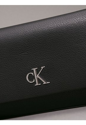Bolso Negro De Hombro Minimal Monograma Calvin Klein