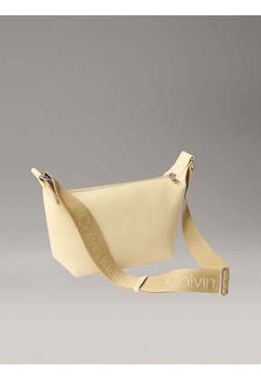 Bolso Beige De Hombro Ultralight Calvin Klein