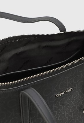 Bolso Negro-Plateado Calvin Klein Black Mono