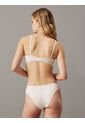 Bralette Beige Elegante De Encaje Sin Forro Calvin Klein de Calvin Klein
