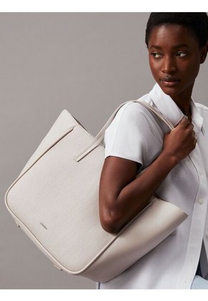Bolso Blanco Tote Refine Con Detalle Trenzado Calvin Klein