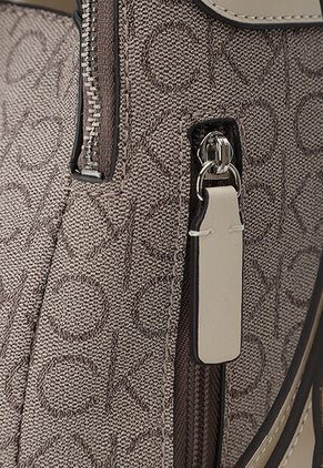 Morral Calvin Klein Taupe