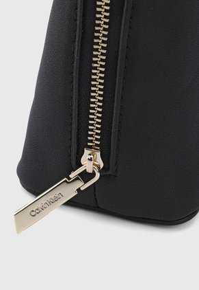 Billetera Negro-Dorado Calvin Klein