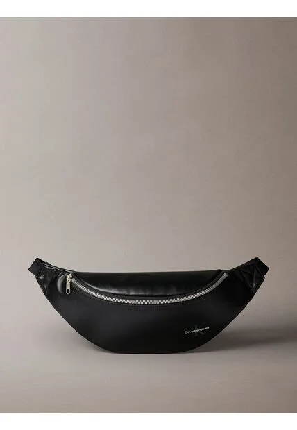 Canguro Negro Mono Logo Calvin Klein