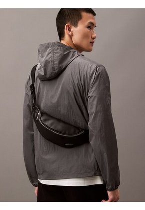 Canguro Negro Mono Logo Calvin Klein