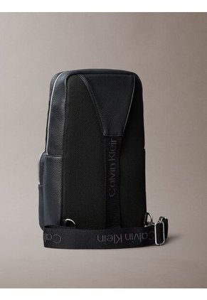 Bolso Negro All Day Sling Calvin Klein