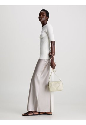 Bandolera Beige Acolchada Con Solapa Calvin Klein