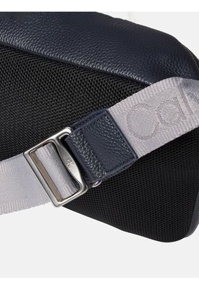 Canguro Azul Cargo Con Logo Calvin Klein