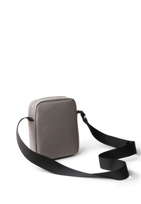 Bolso Gris Cruzado Reporter Calvin Klein