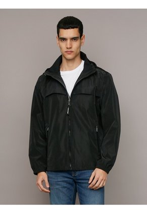 Rompe Negro Viento Ligero Con Capota Calvin Klein