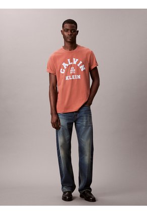 Camiseta Rosa Con Gráfico De Logo Calvin Klein