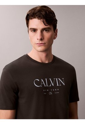 Camiseta Negra Con Gráfico De Logo Calvin Klein