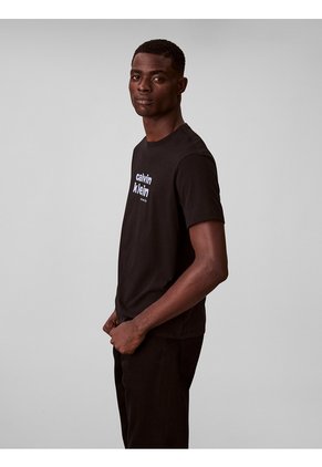 Camiseta Negra Con Gráfico De Logo Calvin Klein