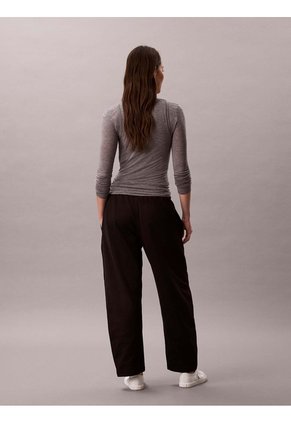 Pantalón Negro Barrel De Terry Premium Con Monograma Calvin Klein