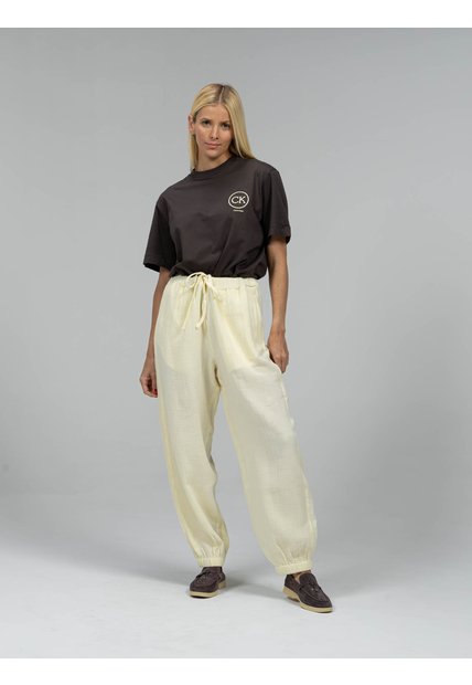 Camiseta Gris Boxy Con Estampado De Logo Calvin Klein