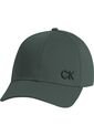 Gorra Verde Con Monograma Bordado Calvin Klein de Calvin Klein