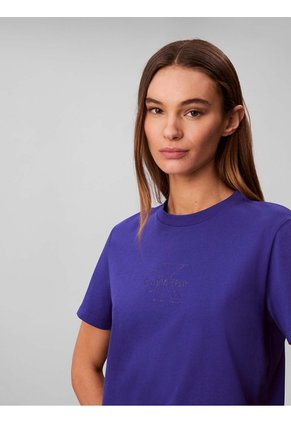 Camiseta Morado Clásica Con Monologo Calvin Klein