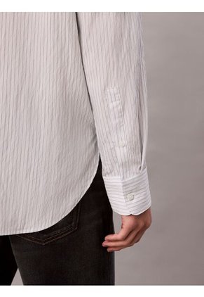 Camisa Blanca Cómoda De Manga Larga Con Estampado De Rayas Calvin Klein