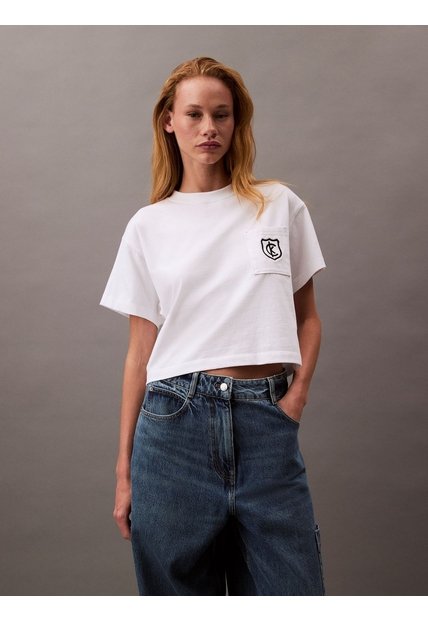 Camiseta Blanca Cropped Con Escudo Con Logo Calvin Klein