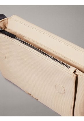 Bolso Beige Reporter Cuadrado Calvin Klein