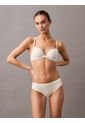 Pantie Beige Con Logo Atonal Para Mujer Calvin Klein de Calvin Klein