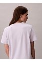 Camiseta Blanca Clásica Con Logo Estampado Calvin Klein de Calvin Klein