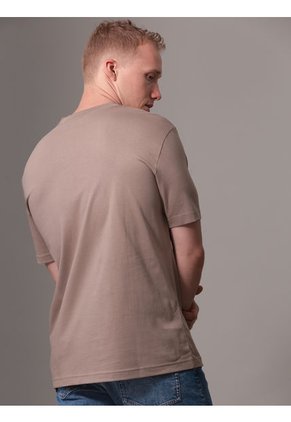 Camiseta Beige Con Gráfico De Sello NYC Calvin Klein