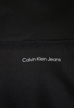 Morral Negro-Blanco Calvin Klein