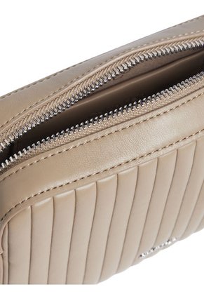 Bolso Beige Cruzado Acolchado Con Solapa Calvin Klein