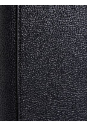 Billetera Negra Trifold Con Placa Metálica Calvin Klein