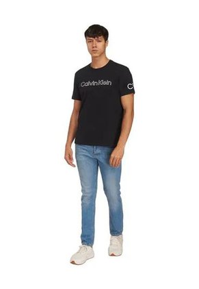 Camiseta Negra Con Logo Traveling Calvin Klein